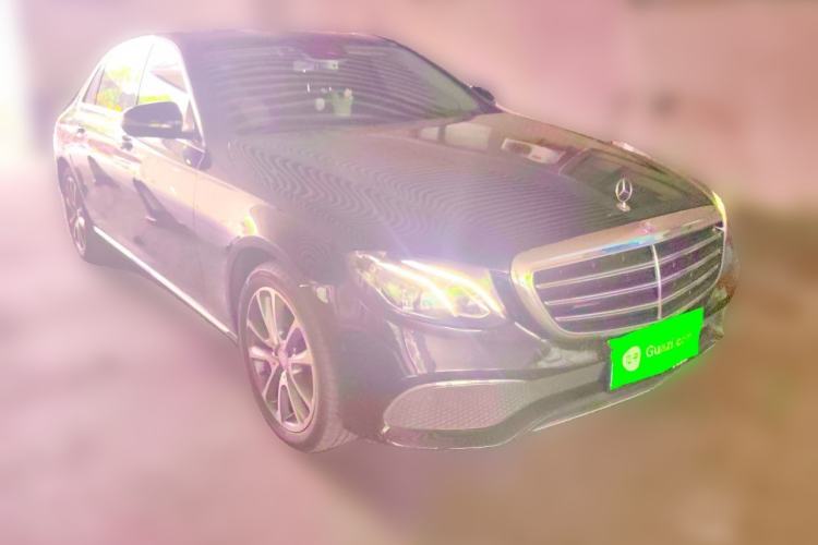 Used Mercedes-Benz E-Class 2016 E 200 L Front Right 45 Deg