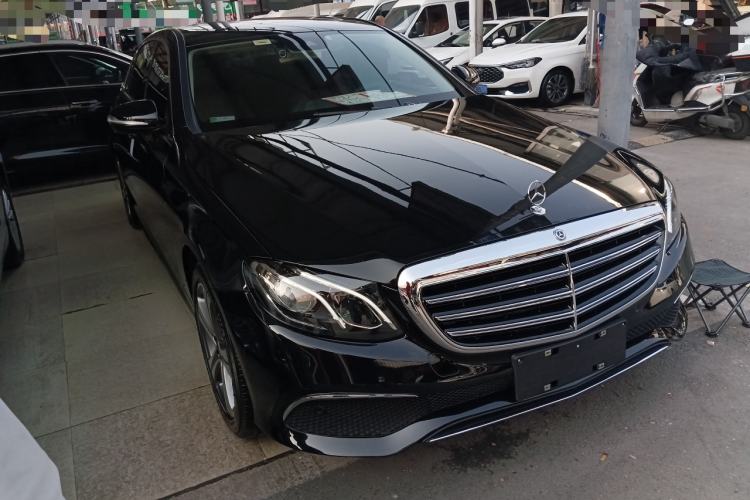 Used Mercedes-Benz E-Class 2016 E 200 L Sport Edition Front Right 45 Deg