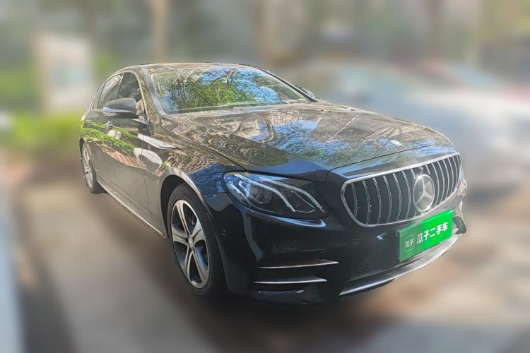 Used Mercedes-Benz E-Class 2016 E 200 L Sport Edition Front Right 45 Deg