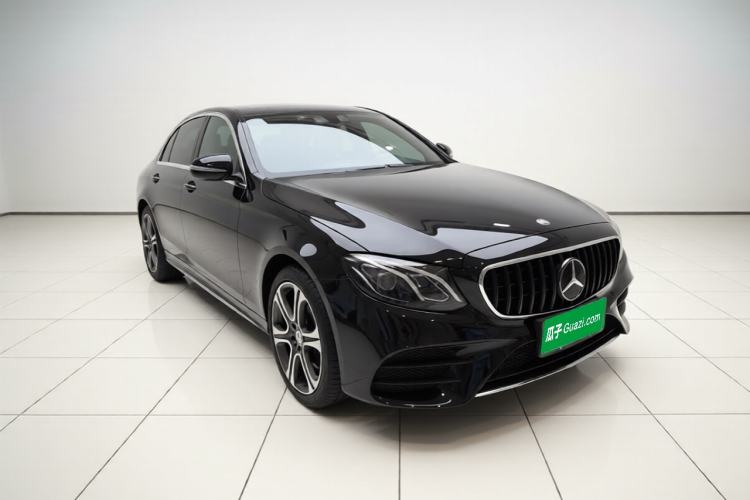 Used Mercedes-Benz E-Class 2016 E 300 L Sporty and Stylish Model Front Right 45 Deg