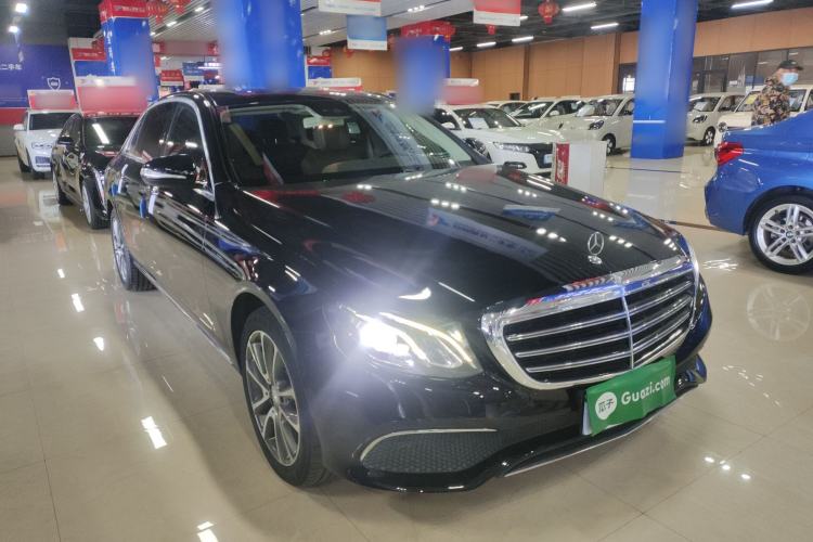 Used Mercedes-Benz E-Class 2016 E 200 L Front Right 45 Deg