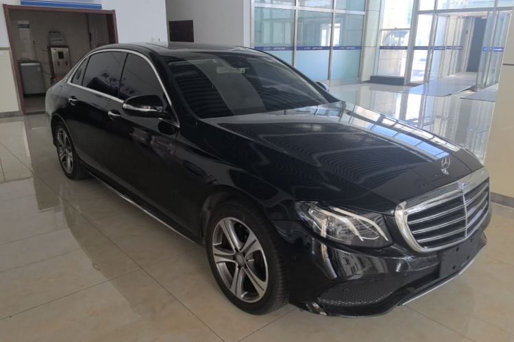 Used Mercedes-Benz E-Class 2016 E 200 L Sport Edition Front Right 45 Deg
