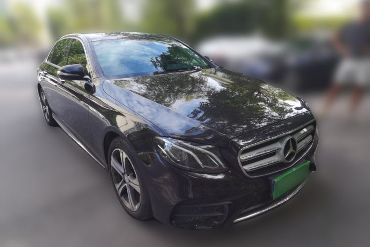 Used Mercedes-Benz E-Class 2016 E 200 L Sport Edition Front Right 45 Deg