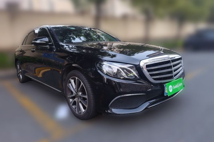 Used Mercedes-Benz E-Class 2016 E 200 L Front Right 45 Deg