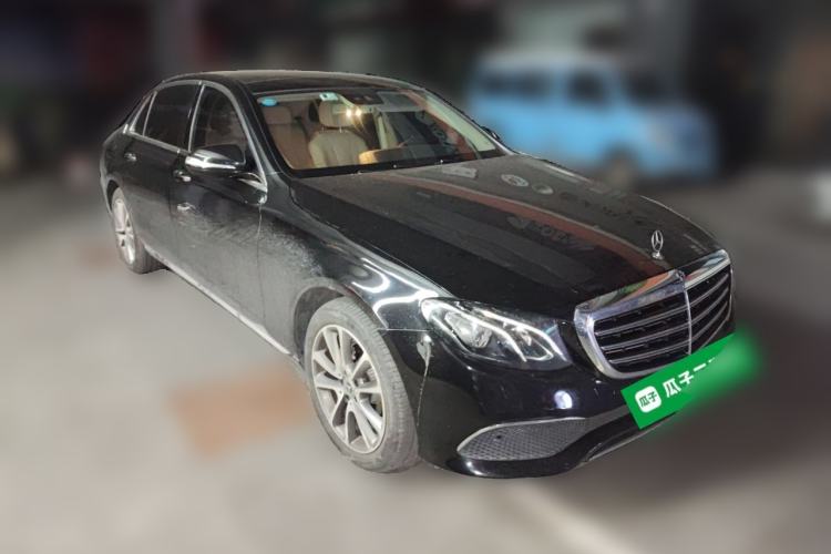 Used Mercedes-Benz E-Class 2016 E 200 L Front Right 45 Deg