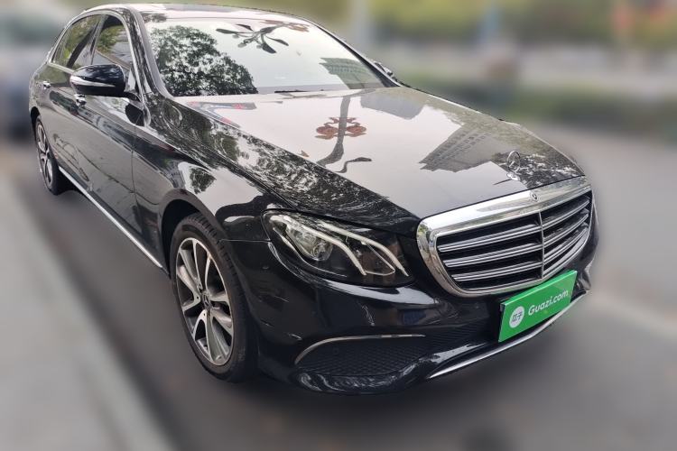 Used Mercedes-Benz E-Class 2016 E 200 L Front Right 45 Deg