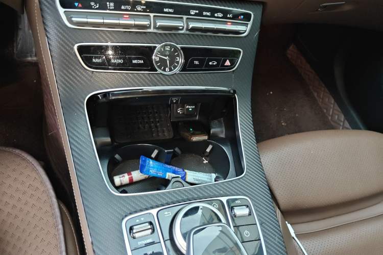 Used Mercedes-Benz E-Class 2016 E 200 L Sport Edition Gear Lever