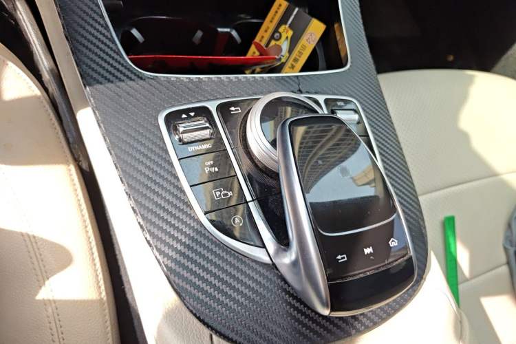 Used Mercedes-Benz E-Class 2016 E 300 L Sporty and Stylish Model Gear Lever