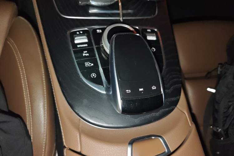 Used Mercedes-Benz E-Class 2016 E 200 L Gear Lever