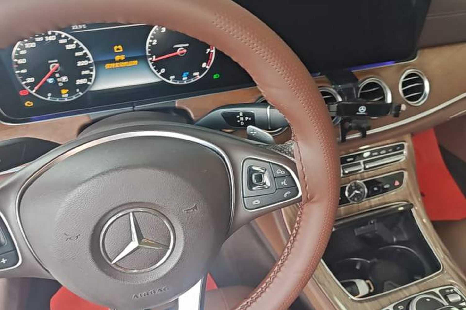 Used Mercedes-Benz E-Class 2016 E 300 L Stylish Model Gear Lever