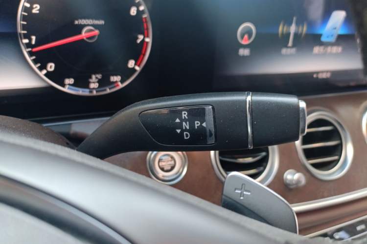 Used Mercedes-Benz E-Class 2016 E 200 L Gear Lever