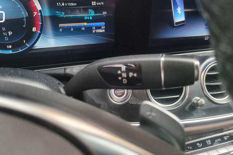Used Mercedes-Benz E-Class 2016 E 200 L Sport Edition Gear Lever