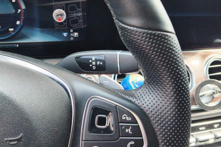 Used Mercedes-Benz E-Class 2016 E 300 L Luxury Model Gear Lever