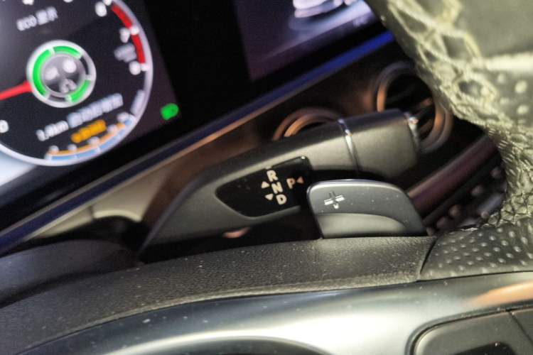 Used Mercedes-Benz E-Class 2016 E 200 L Sport Edition Gear Lever