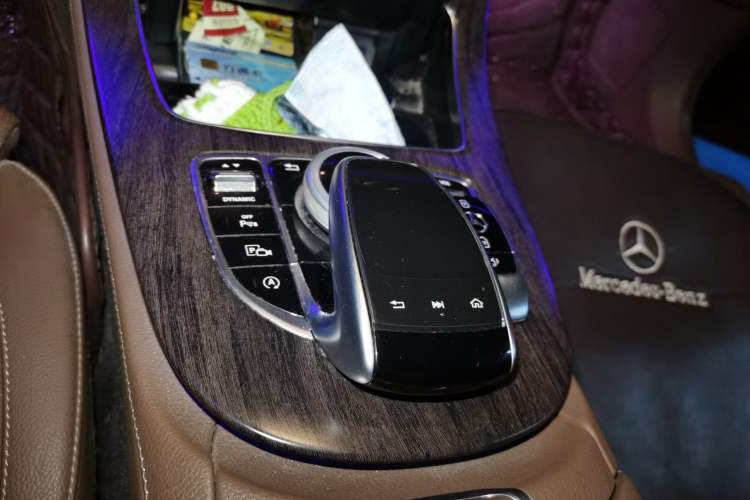 Used Mercedes-Benz E-Class 2016 E 200 L Gear Lever