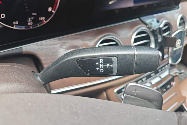 Used Mercedes-Benz E-Class 2016 E 300 L Stylish Model Gear Lever