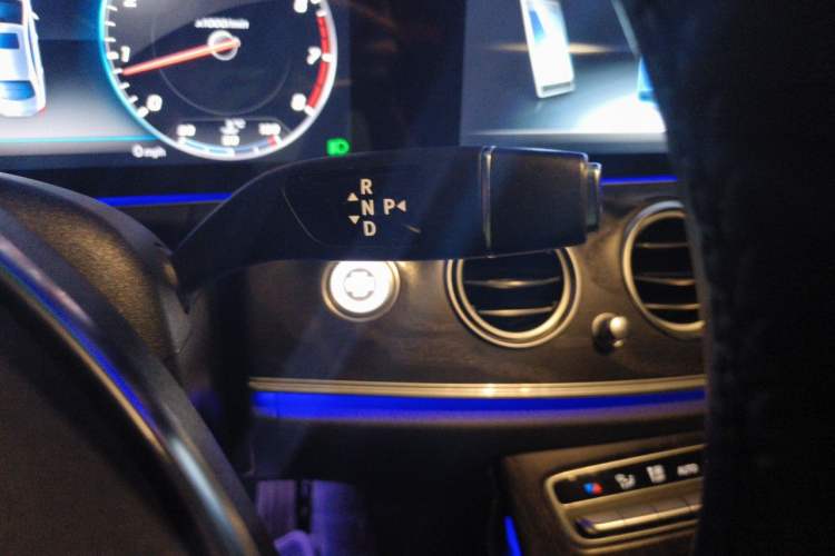 Used Mercedes-Benz E-Class 2016 E 200 L Sport Edition Gear Lever