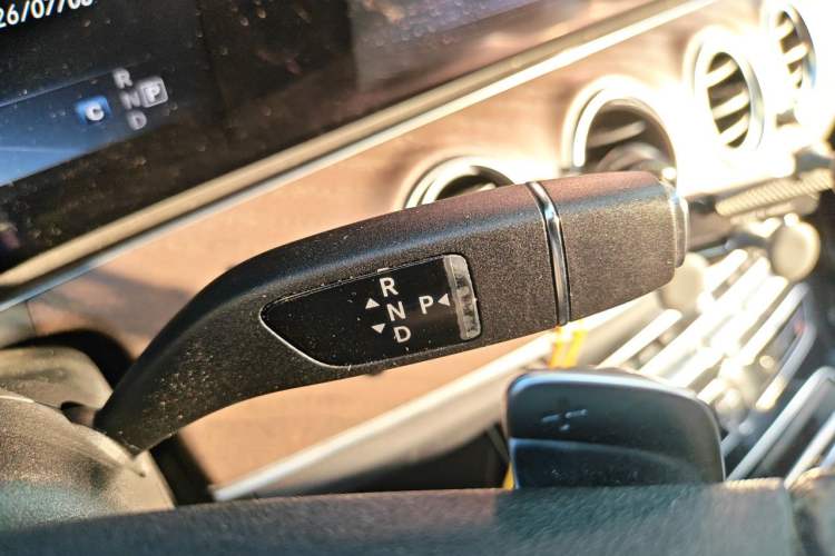 Used Mercedes-Benz E-Class 2016 E 300 L Stylish Model Gear Lever