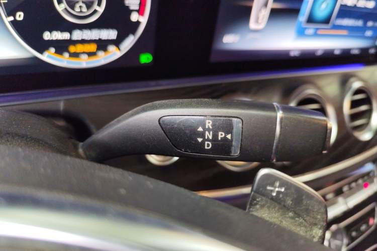 Used Mercedes-Benz E-Class 2016 E 200 L Sport Edition Gear Lever