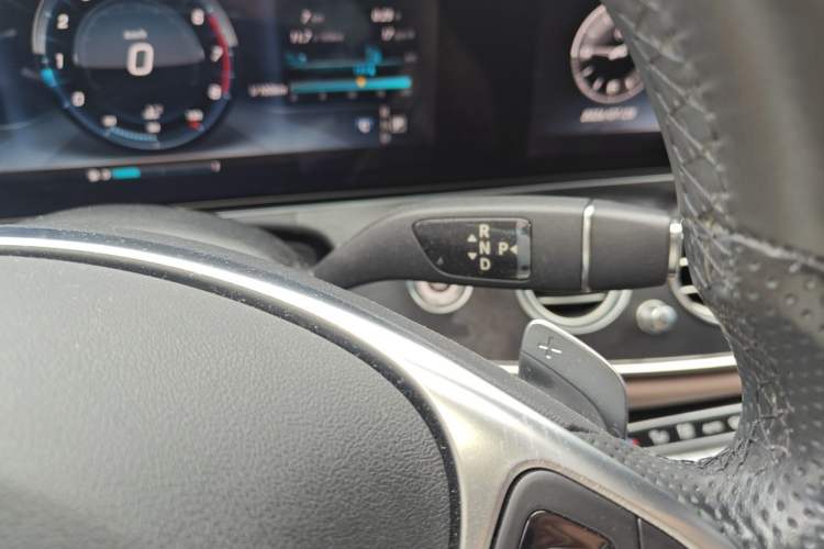 Used Mercedes-Benz E-Class 2016 E 200 L Sport Edition Gear Lever