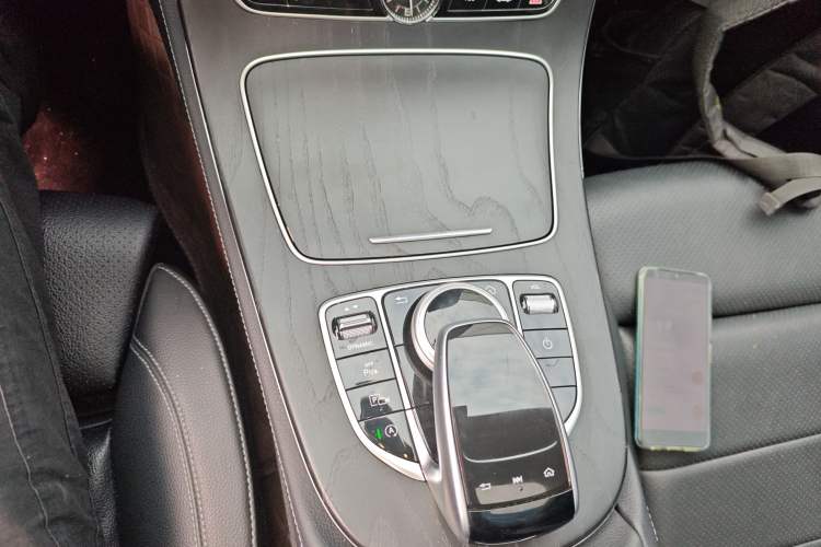 Used Mercedes-Benz E-Class 2016 E 200 L Sport Edition Gear Lever