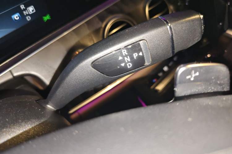 Used Mercedes-Benz E-Class 2016 E 200 L Sport Edition Gear Lever