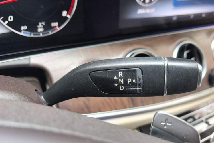 Used Mercedes-Benz E-Class 2016 E 300 L Luxury Model Gear Lever