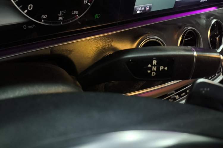 Used Mercedes-Benz E-Class 2016 E 300 L Sporty and Stylish Model Gear Lever