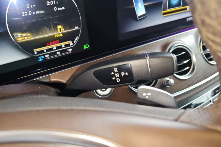 Used Mercedes-Benz E-Class 2016 E 300 L Luxury Model Gear Lever