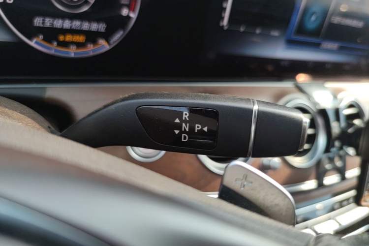 Used Mercedes-Benz E-Class 2016 E 200 L Gear Lever