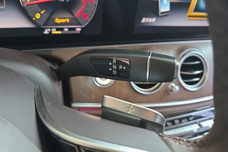 Used Mercedes-Benz E-Class 2016 E 300 L Luxury Model Gear Lever