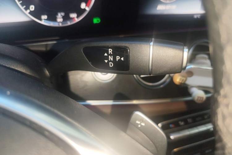 Used Mercedes-Benz E-Class 2016 E 300 L Sport Luxury Model Gear Lever