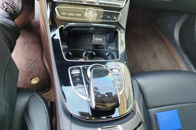 Used Mercedes-Benz E-Class 2016 E 300 L Sport Luxury Model Gear Lever