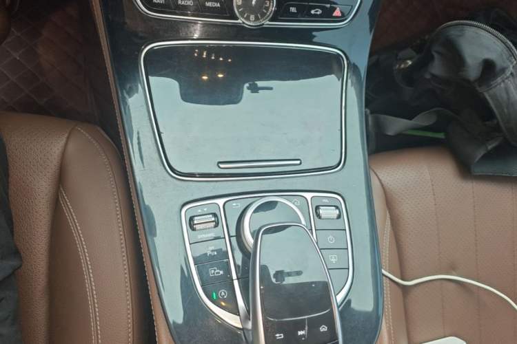Used Mercedes-Benz E-Class 2016 E 300 L Stylish Model Gear Lever