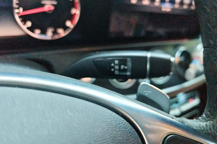 Used Mercedes-Benz E-Class 2016 E 200 L Sport Edition Gear Lever