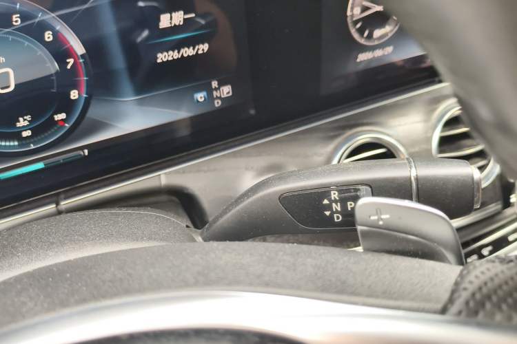Used Mercedes-Benz E-Class 2016 E 300 L Sport Luxury Model Gear Lever