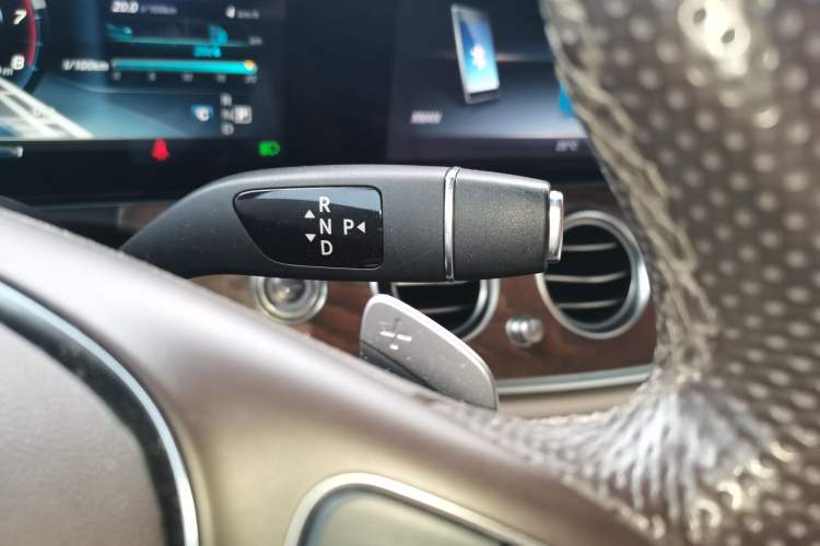 Used Mercedes-Benz E-Class 2016 E 300 L Luxury Model Gear Lever