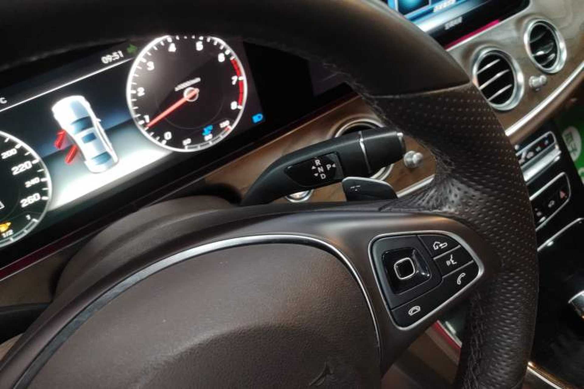 Used Mercedes-Benz E-Class 2016 E 300 L Stylish Model Gear Lever