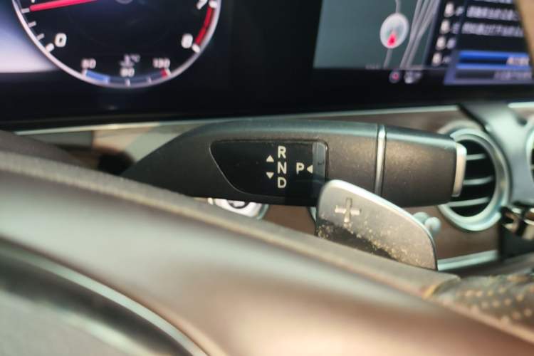 Used Mercedes-Benz E-Class 2016 E 300 L Stylish Model Gear Lever