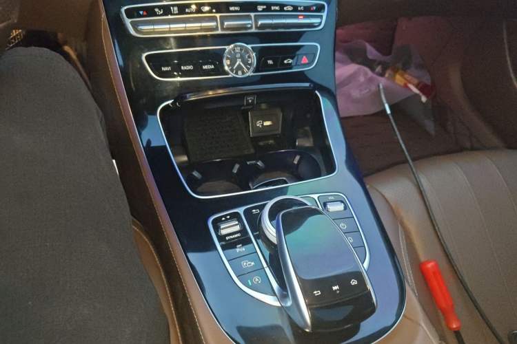 Used Mercedes-Benz E-Class 2016 E 300 L Luxury Model Gear Lever