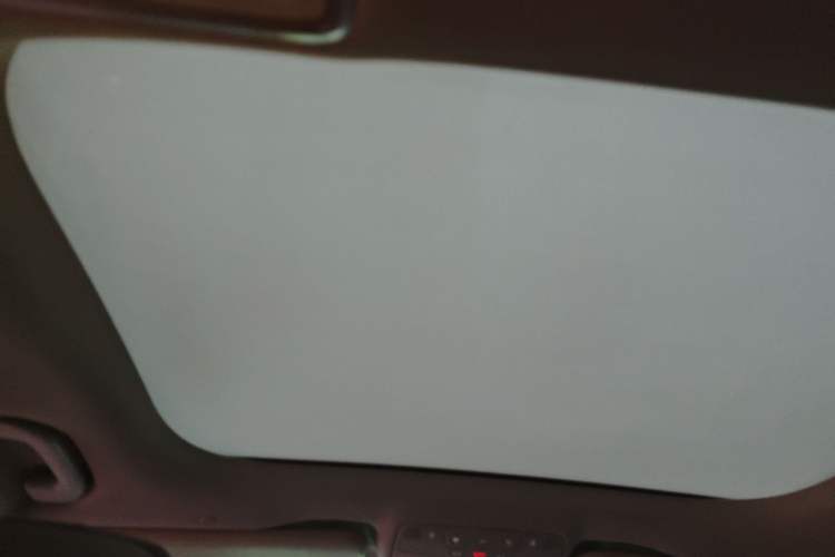 Used Mercedes-Benz E-Class 2016 E 200 L Headliner