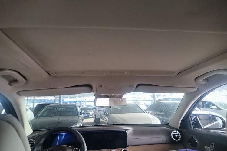 Used Mercedes-Benz E-Class 2016 E 200 L Headliner