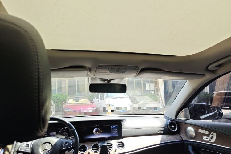 Used Mercedes-Benz E-Class 2016 E 300 L Luxury Model Headliner