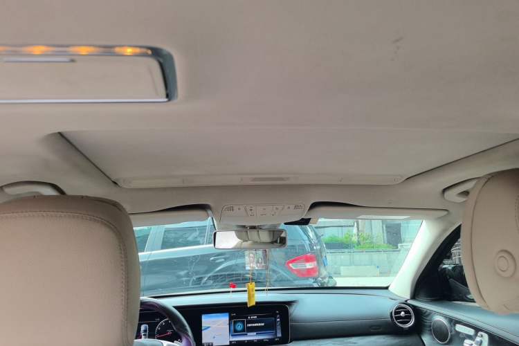 Used Mercedes-Benz E-Class 2016 E 300 L Stylish Model Headliner