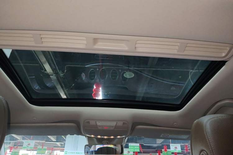 Used Mercedes-Benz E-Class 2016 E 200 L Headliner