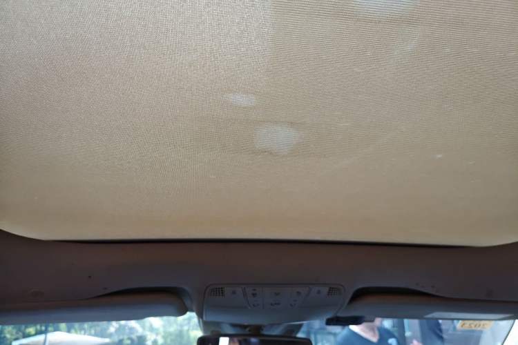 Used Mercedes-Benz E-Class 2016 E 200 L Headliner