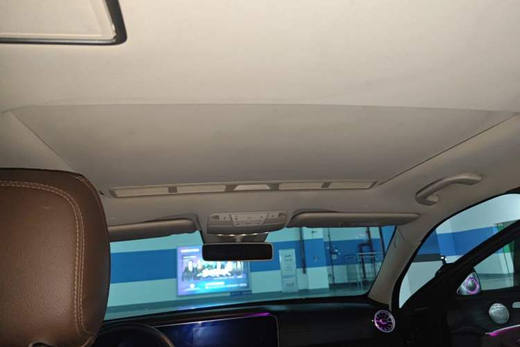 Used Mercedes-Benz E-Class 2016 E 300 L Sporty and Stylish Model Headliner