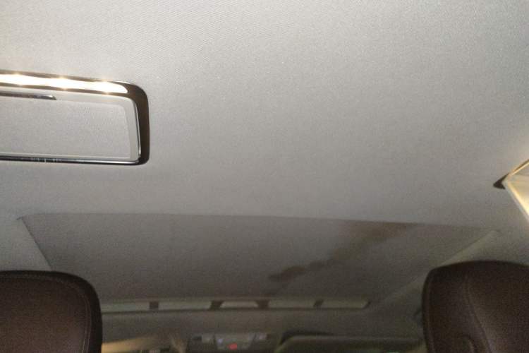 Used Mercedes-Benz E-Class 2016 E 300 L Stylish Model Headliner
