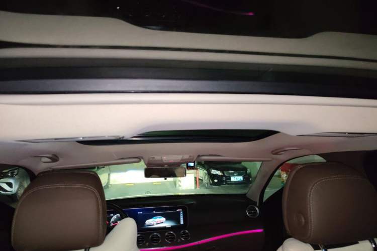 Used Mercedes-Benz E-Class 2016 E 200 L Headliner