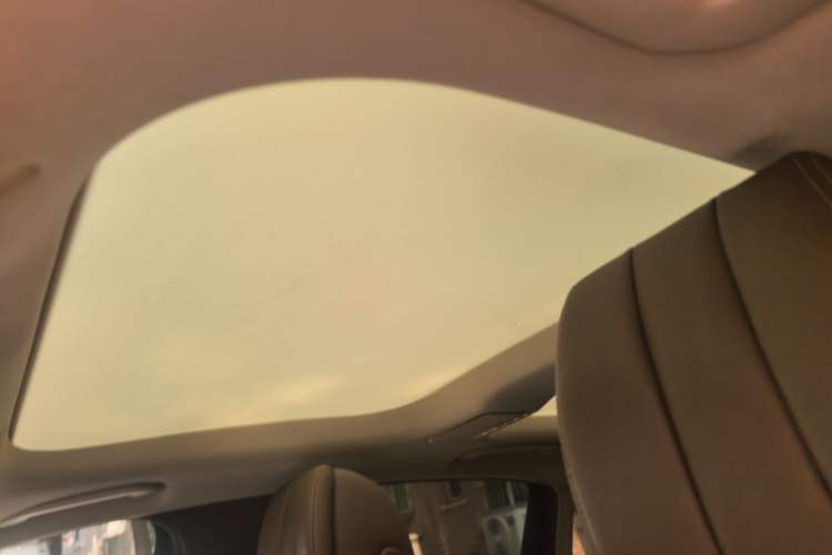 Used Mercedes-Benz E-Class 2016 E 300 L Stylish Model Headliner